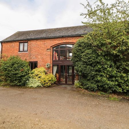The Haybarn Villa Lichfield Kültér fotó