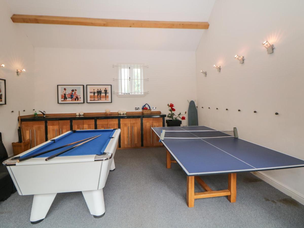 The Haybarn Villa Lichfield Kültér fotó