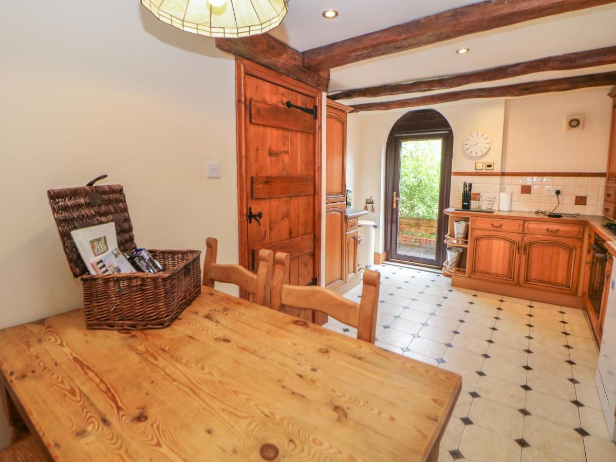 The Haybarn Villa Lichfield Kültér fotó
